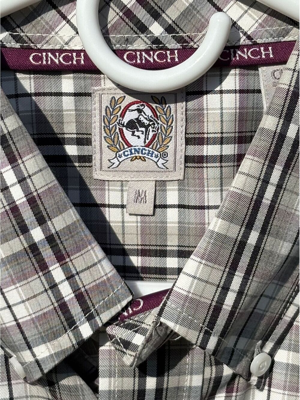 CINCH Long sleeve plaid button up Men's M